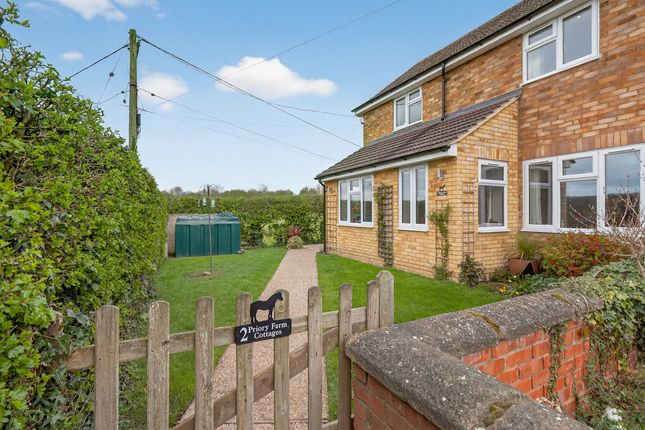 2 Priory Farm Cottages, Keys Lane, Southam photo 2