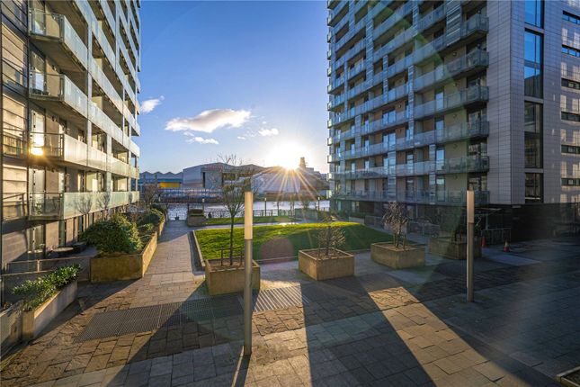 Thumbnail Flat for sale in 1/2, Glasgow Harbour Terraces, Glasgow