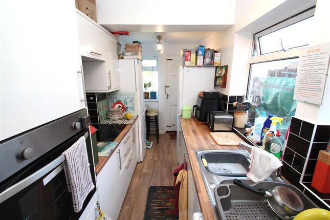 14, Talbot Road, Rushden photo 5