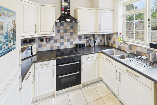 5, Lower Road, Chalfont St. Peter photo 3