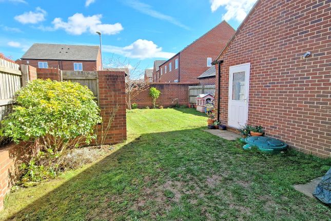 13, Izzard Road, Bicester photo 4