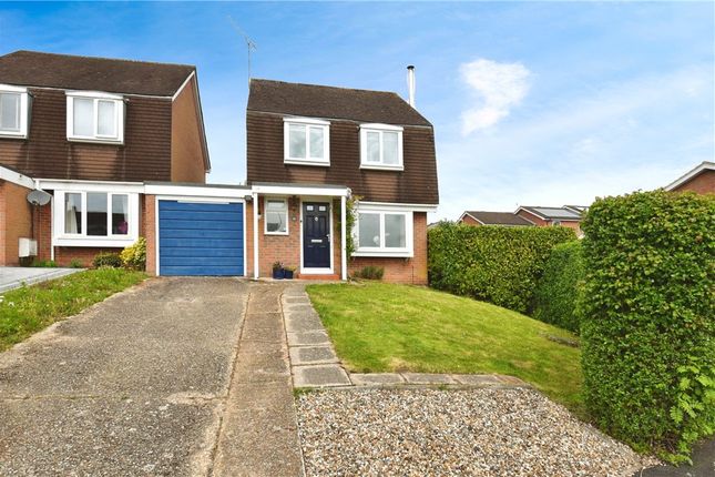 Link-detached house for sale in Westering, Romsey, Hampshire