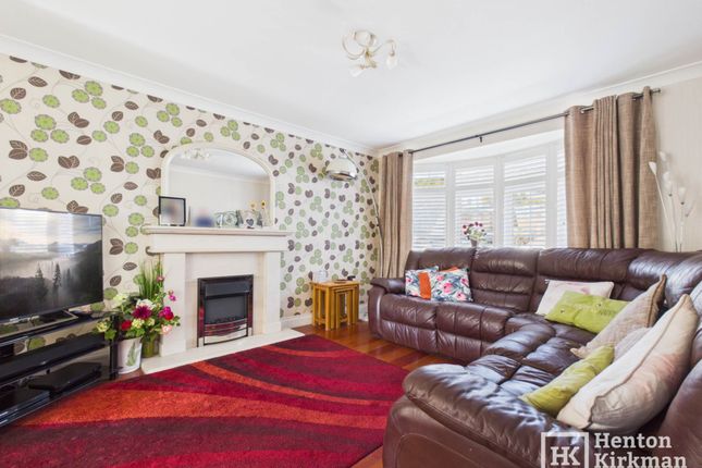 19, Nuthatch Close, Billericay photo 3