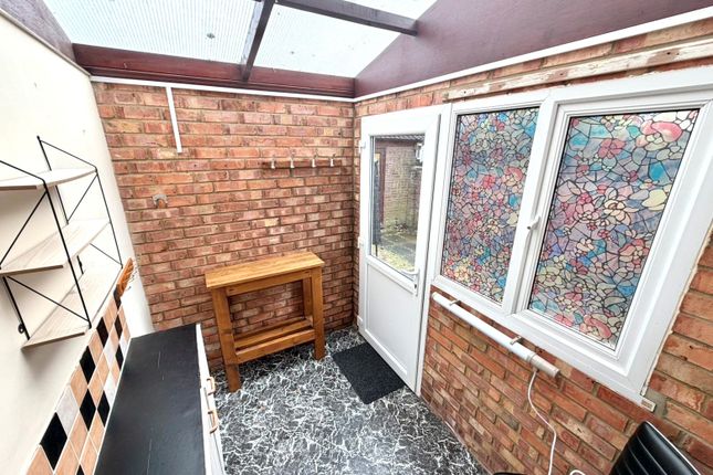 72, Hillcrest Avenue, DEREHAM photo 4