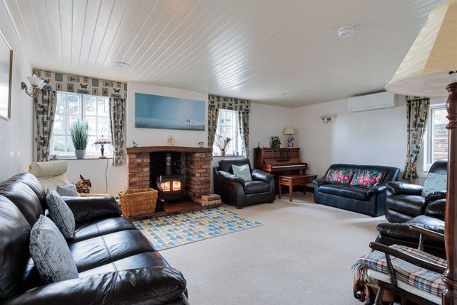 Tay Cottage Kelsall Road, Chester photo 4