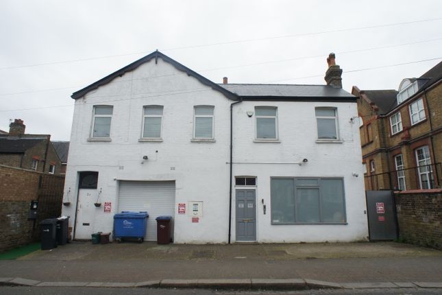 Thumbnail Warehouse to let in Trinity Street, Enfield