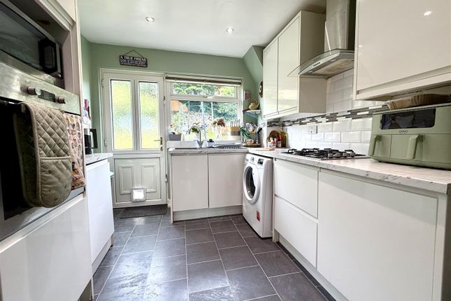 16, South Edge, Keighley photo 2