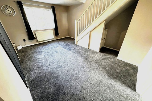 9 Barn Farm Close, Bilston photo 2