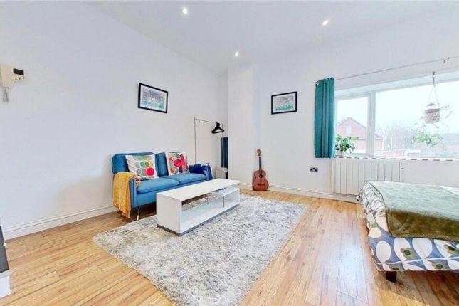 Flat 4 Juniper House, 56A New Broadway,, Worthing photo 2