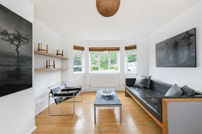 Flat 1, Trevena Court, Avenue Road, London photo 4
