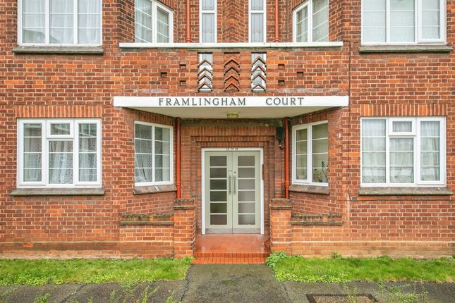 Flat for sale in Valley Road, Ipswich