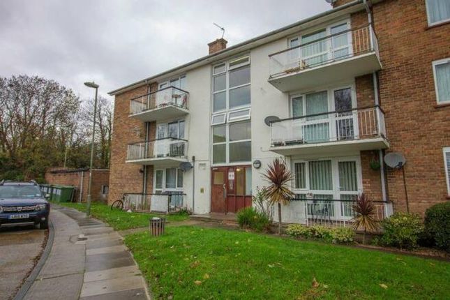 Thumbnail Flat to rent in Victoria Grove, North Finchley