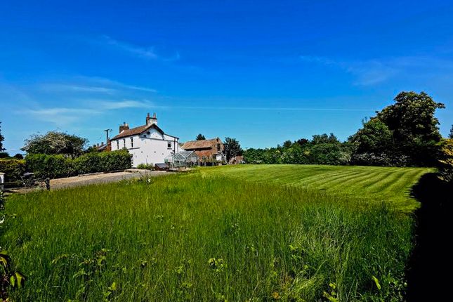 Country house for sale in Yarburgh, Louth