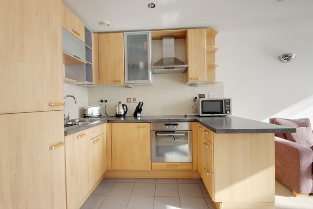 Western Gateway, London E16, 1 bedroom property to rent ...