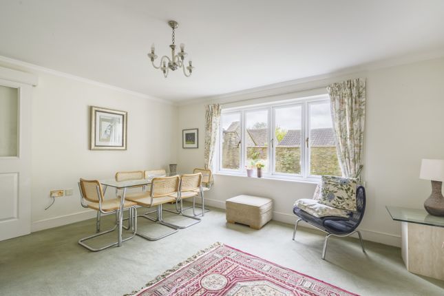 Flat 3, Dale House, Chantry Court, Tetbury photo 4
