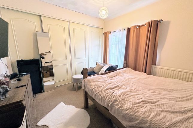 18, Euston Road, Northampton photo 5