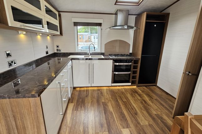 9D Seaview Avenue, Arbroath photo 3