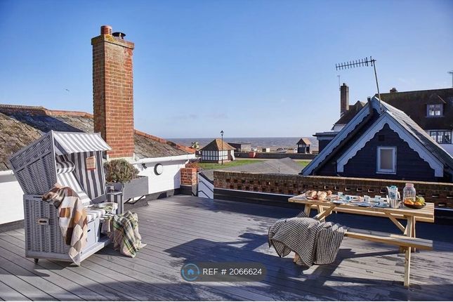 Thumbnail Flat to rent in Crabbe Street, Aldeburgh
