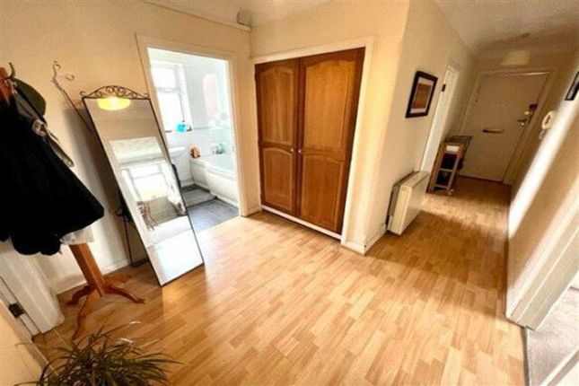 Flat 8, Winn Court Winn Road, Southampton photo 2