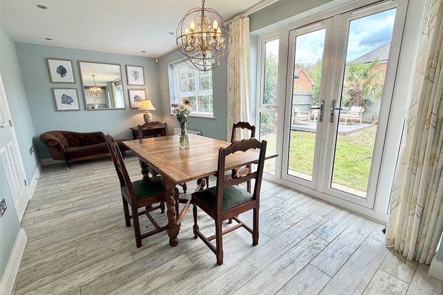 4, Wodehouse Close, Emsworth photo 3
