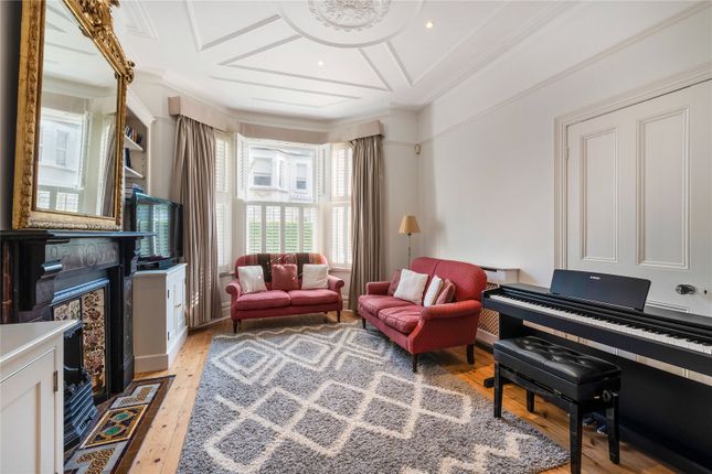 83, Bramfield Road, London photo 2