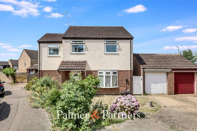 28, Pickwick Avenue, Essex photo 4
