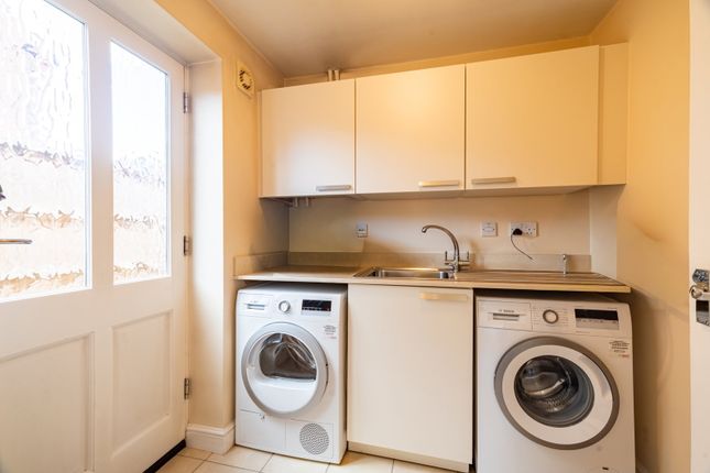 79, Colindale Street, Milton Keynes photo 5