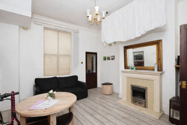 4, Woodlea Road, Rossendale photo 3