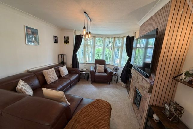 85 Heath Way, Birmingham photo 2