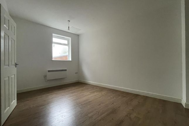 Flat 3, 1-3, Keats Lane, Leicester photo 3