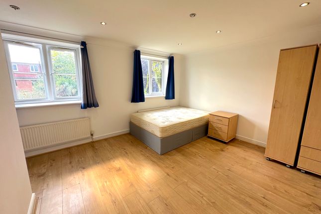 168 Wheatsheaf, Wheat Sheaf Close, Canary Wharf, London photo 4