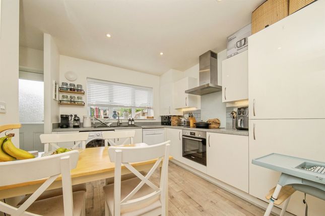 7, Cale Road, Woodbridge photo 4