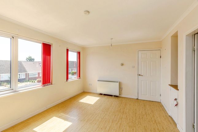 95, Balmoral Way, Somerset photo 2