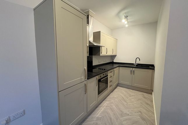 Flat 3,, 23 Prestongate, Hessle photo 3