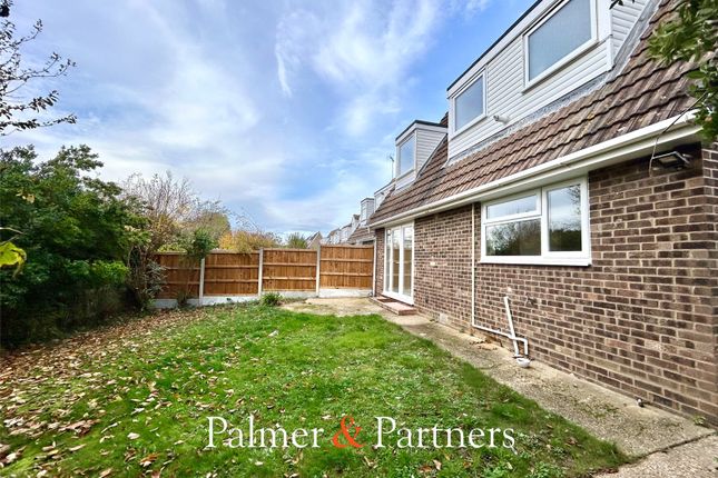 1, Grange Close, Essex photo 4