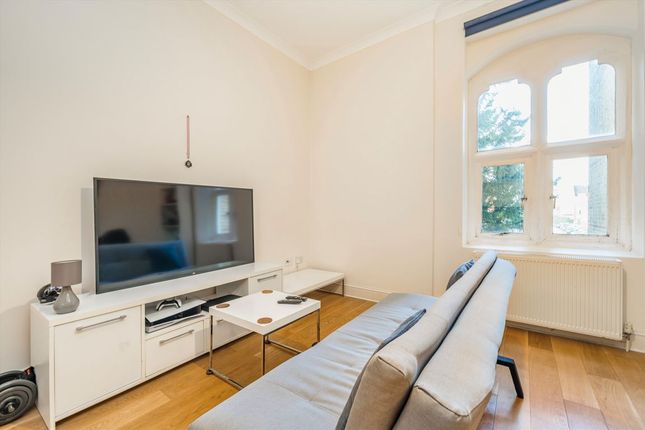 Flat 28, Lancaster House, Borough Road, Isleworth photo 4