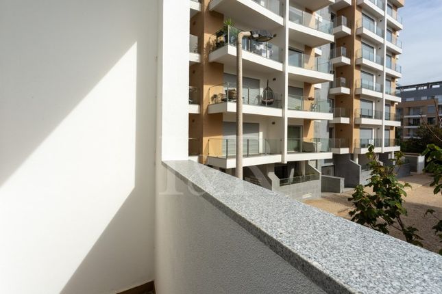 Apartment for sale in Carcavelos E Parede, Cascais, Lisboa