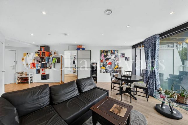 Flat 406, 9, Churchyard Row, London photo 4