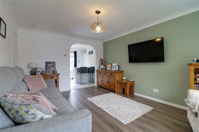5 Sharpe Close, Barton-Upon-Humber photo 3