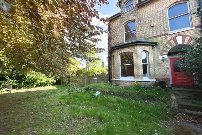 6-bed house on 158 Broad Road, Sale, £695,000