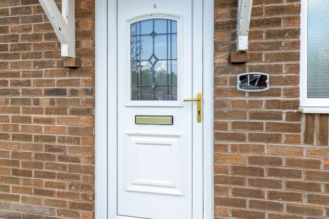 17 Holyhead Close, Warrington photo 5
