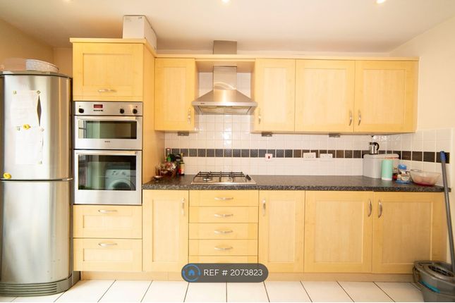 End terrace house to rent in Bartholomews Square, Horfield, Bristol