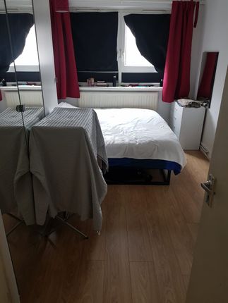 Thumbnail Flat to rent in Buxton Street, Aldgate East