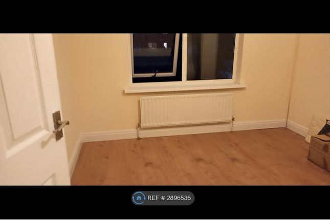 Brighton Road, Aldershot photo 2