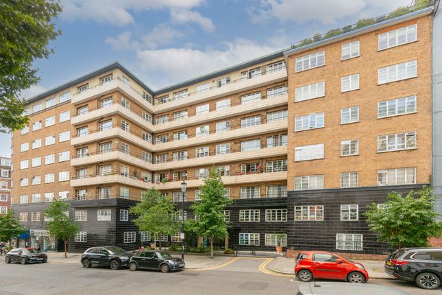 Flat for sale in Vicarage Gate, London