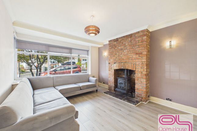 41 Hawkhurst Avenue, Preston photo 3