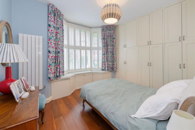 Savernake Road, London photo 4