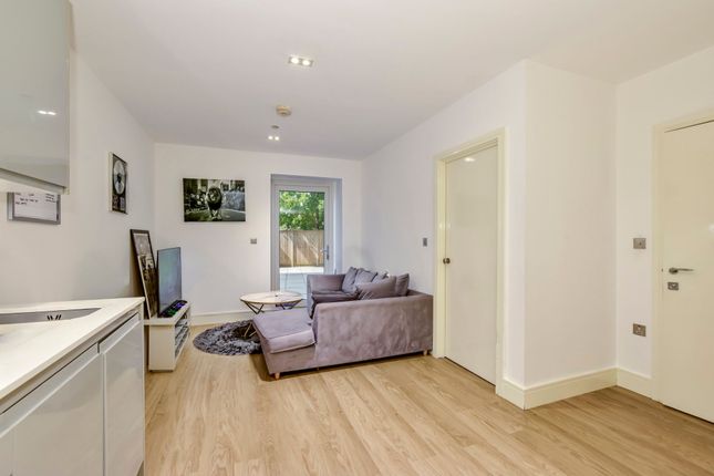 Flat 9, Pinnacle House Home Park Mill Link, Kings Langley photo 5