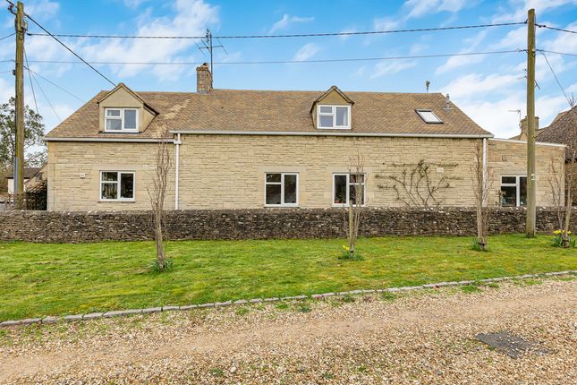 64, Station Road, Brize Norton photo 3
