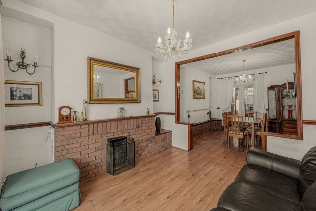 25, Cwmavon Road, Pontypool photo 4